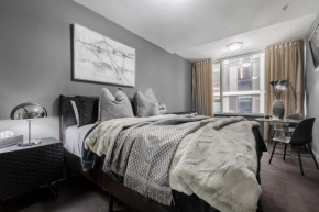 Moody & Charming Hotel Rm in Downtown Melbourne
